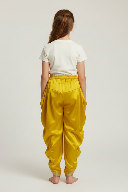 Pantalon À Pince Jaune Satiné Plissé Doré Enfant - vue 2