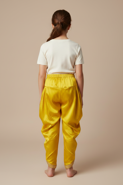 Pantalon À Pince Jaune Satiné Ample Plissé Doré Enfant - vue 2